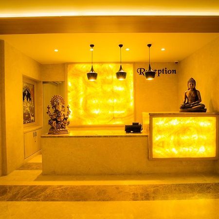 Hotel Radha Prasad Ероде Екстериор снимка