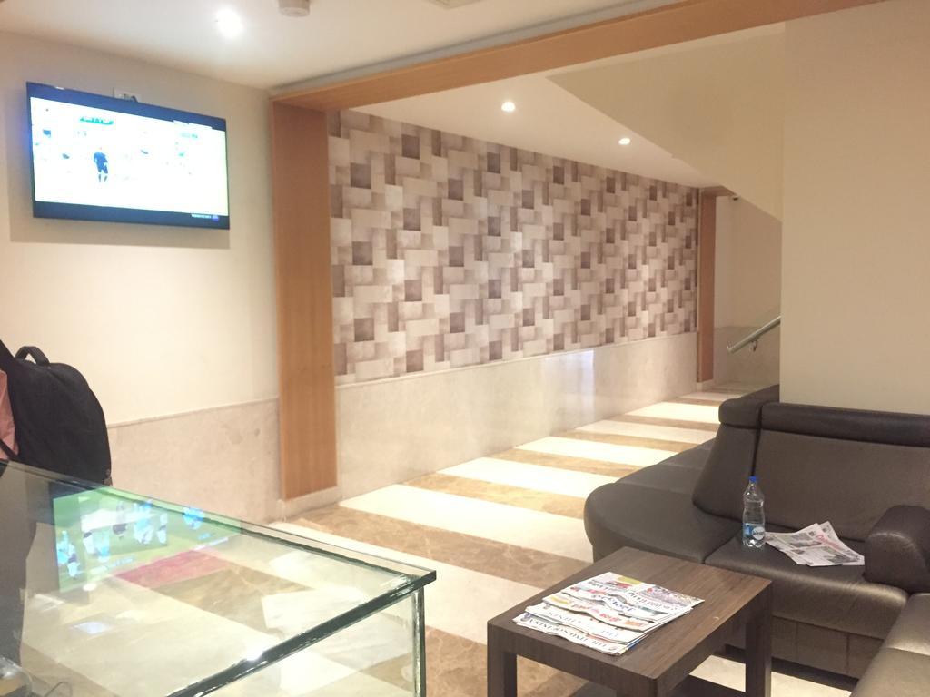 Hotel Radha Prasad Ероде Екстериор снимка