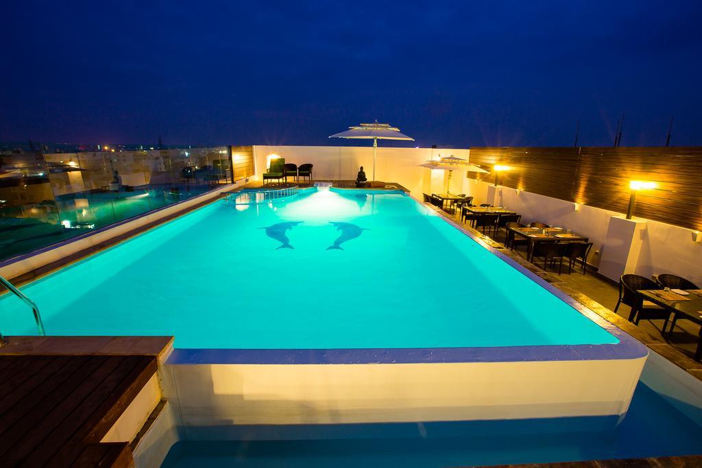 Hotel Radha Prasad Ероде Екстериор снимка
