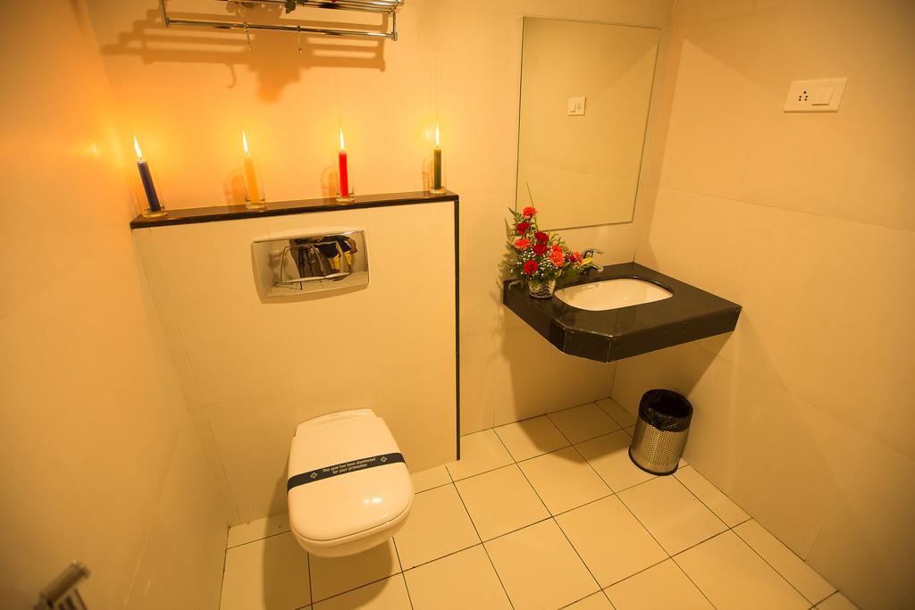 Hotel Radha Prasad Ероде Стая снимка