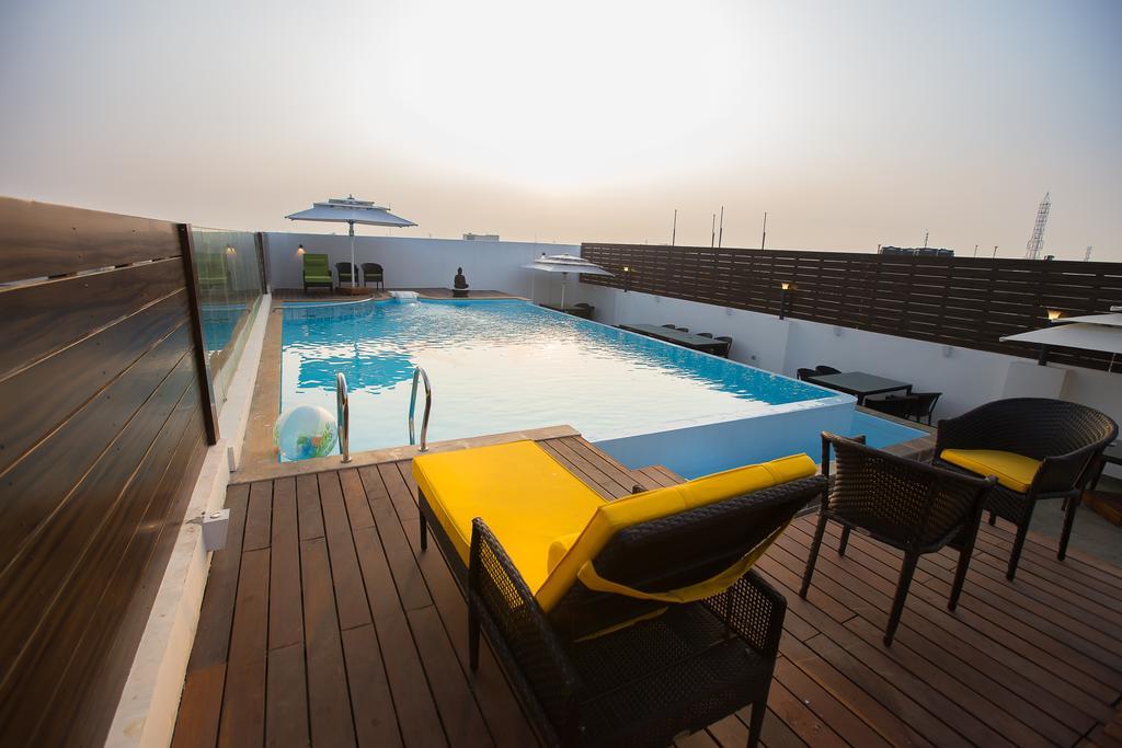 Hotel Radha Prasad Ероде Екстериор снимка