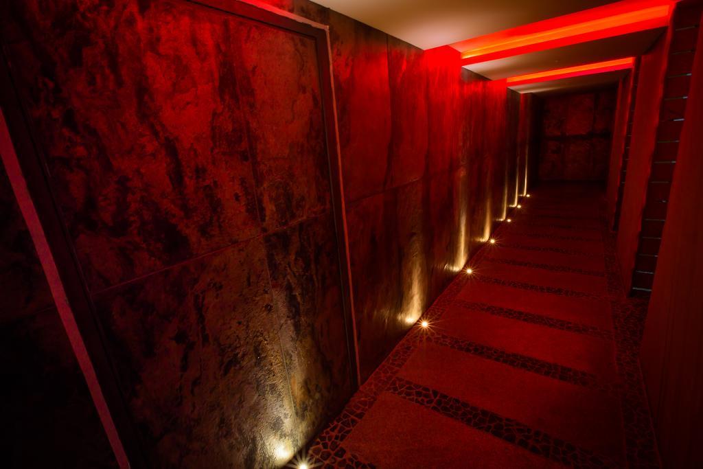 Hotel Radha Prasad Ероде Екстериор снимка