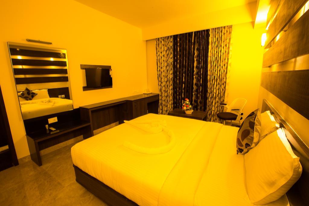 Hotel Radha Prasad Ероде Стая снимка